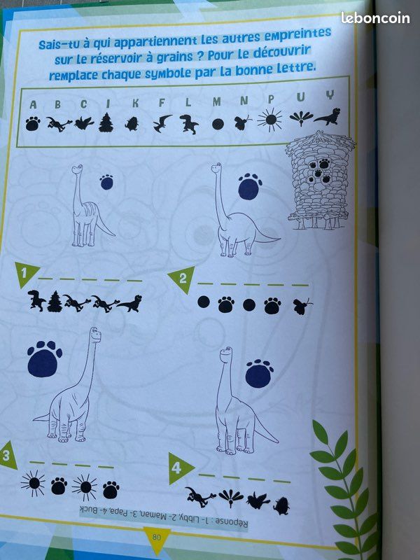 Cahier coloriages, jeux et stickers (image 3)