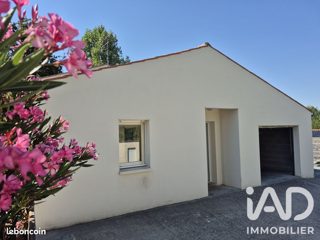 Maison 6 pièces 106 m² · à La Crèche · 106 m² · 199 000 €