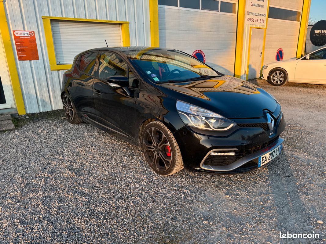 Clio 4 RS Trophy (image 2)