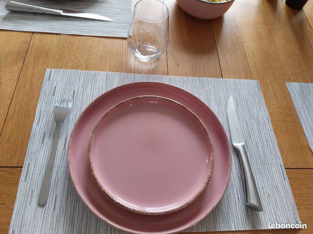 MamboCat Lampart Nero 18 pièces. Service de 18 assiettes noires pour 6 personnes – Style
