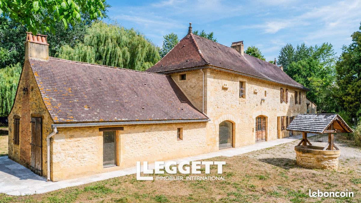 Maison 9 pièces 390 m² · à Le Bugue · 390 m² · 695 000 €