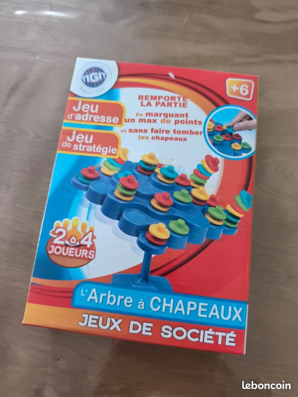 L'arbre aux chapeaux (image 1)