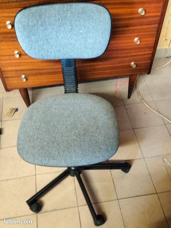 Chaise de bureau (image 1)