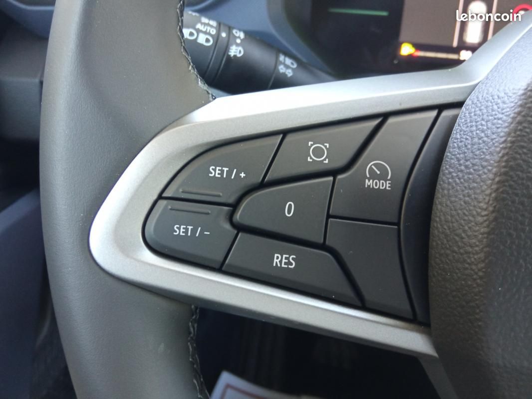 Dacia Duster Hybrid 140 Journey (image 11)
