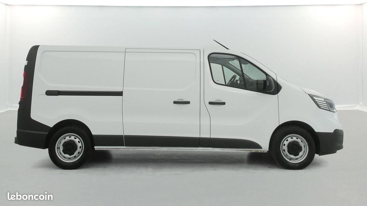 Renault trafic fgn l2h1 3000 kg blue dci 130 confort (image 6)