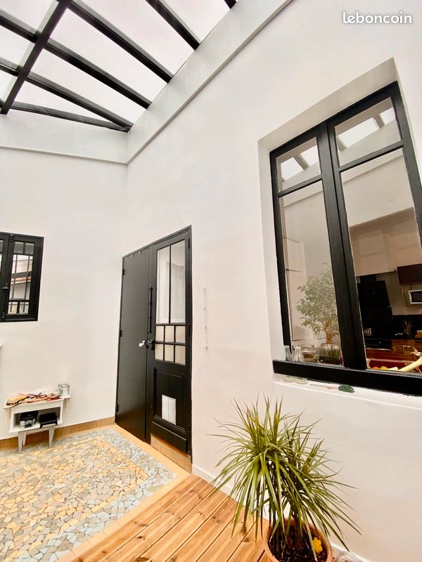 Superbe T4 de 100 m2 prestations anciennes avec terrasse et patio - Bordeaux 33000 (image 3)