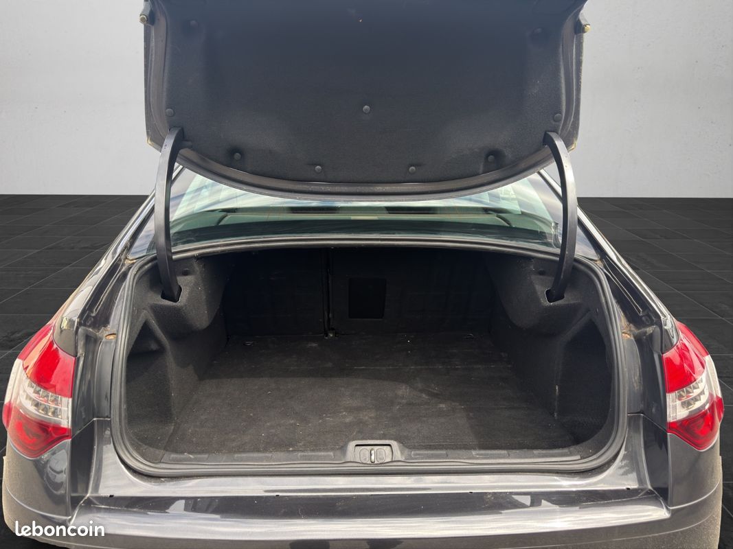 CITROEN C5 C5 HDi 160 Exclusive A (image 18)