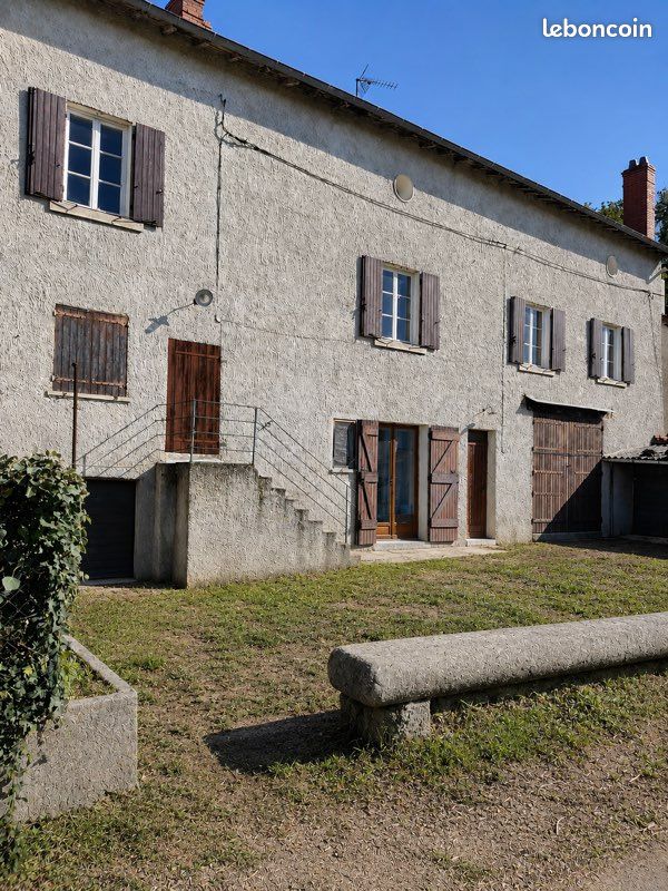 Maison 7 pièces 222 m² · à Jassans-Riottier · 222 m² · 270 000 €