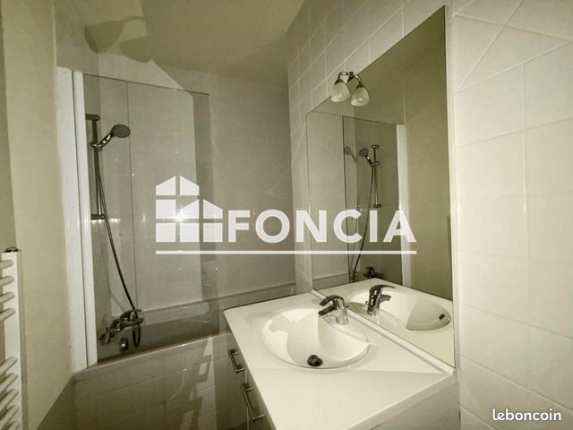 Appartement a louer clermont-ferrand - 3 pièce(s) - 110 m2 - Surfyn