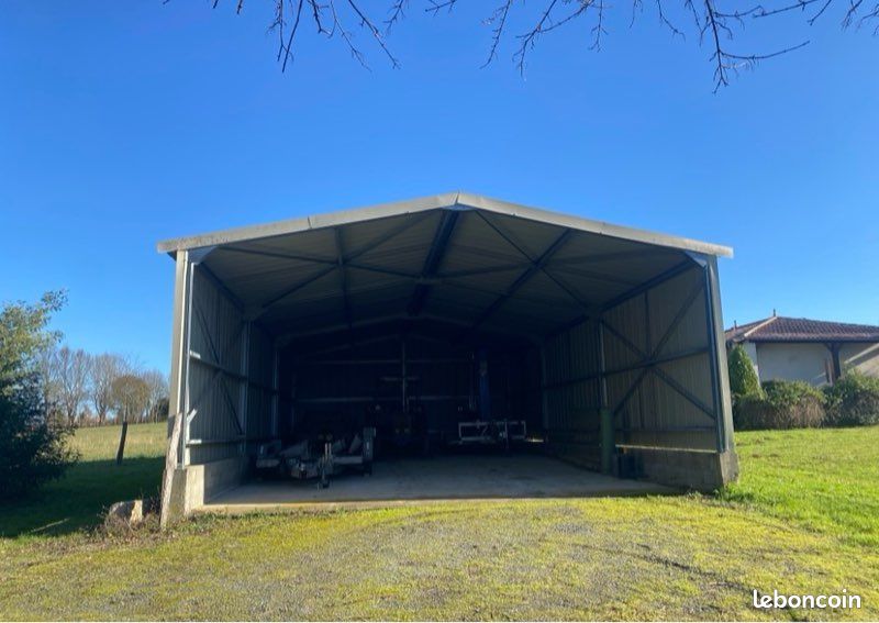 HIVERNAGE caravane et champing car · à Varès · 50 €