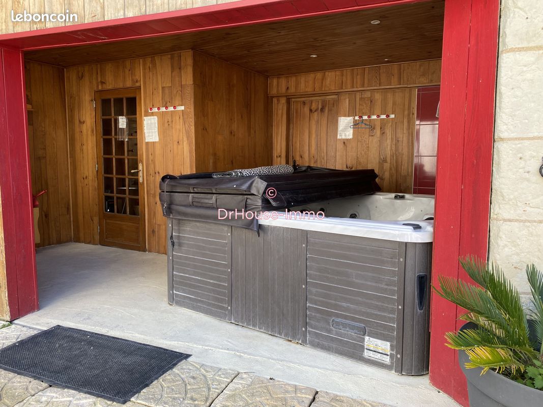 Maison 7 pièces 283 m² - Loudun 86200 (image principale 16)