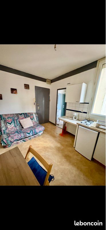 Appartement 1 pièce 15 m² · à Vichy · 15 m² · 315 €