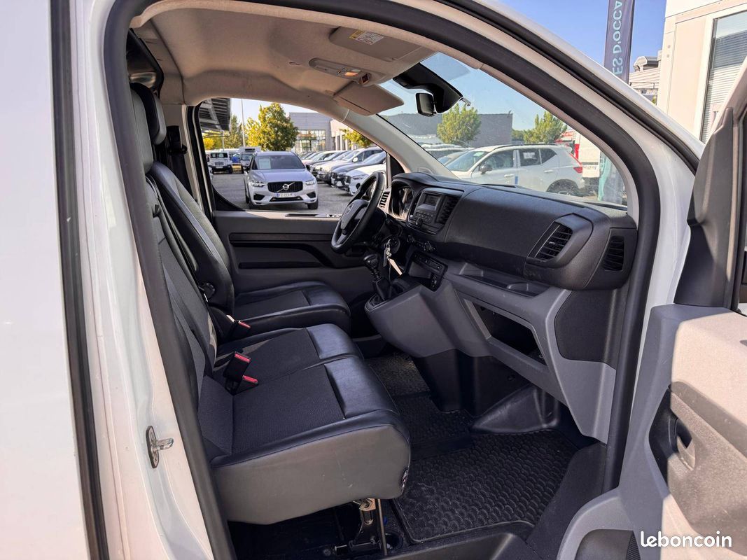 Opel vivaro fgn l1 1.5 diesel 120 ch pack clim (image 10)