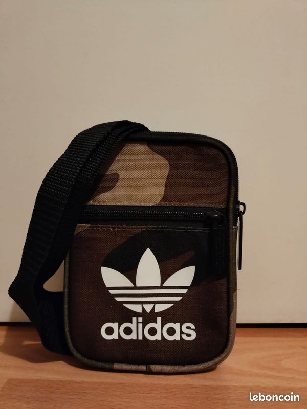 Sacoche ADIDAS (image 1)