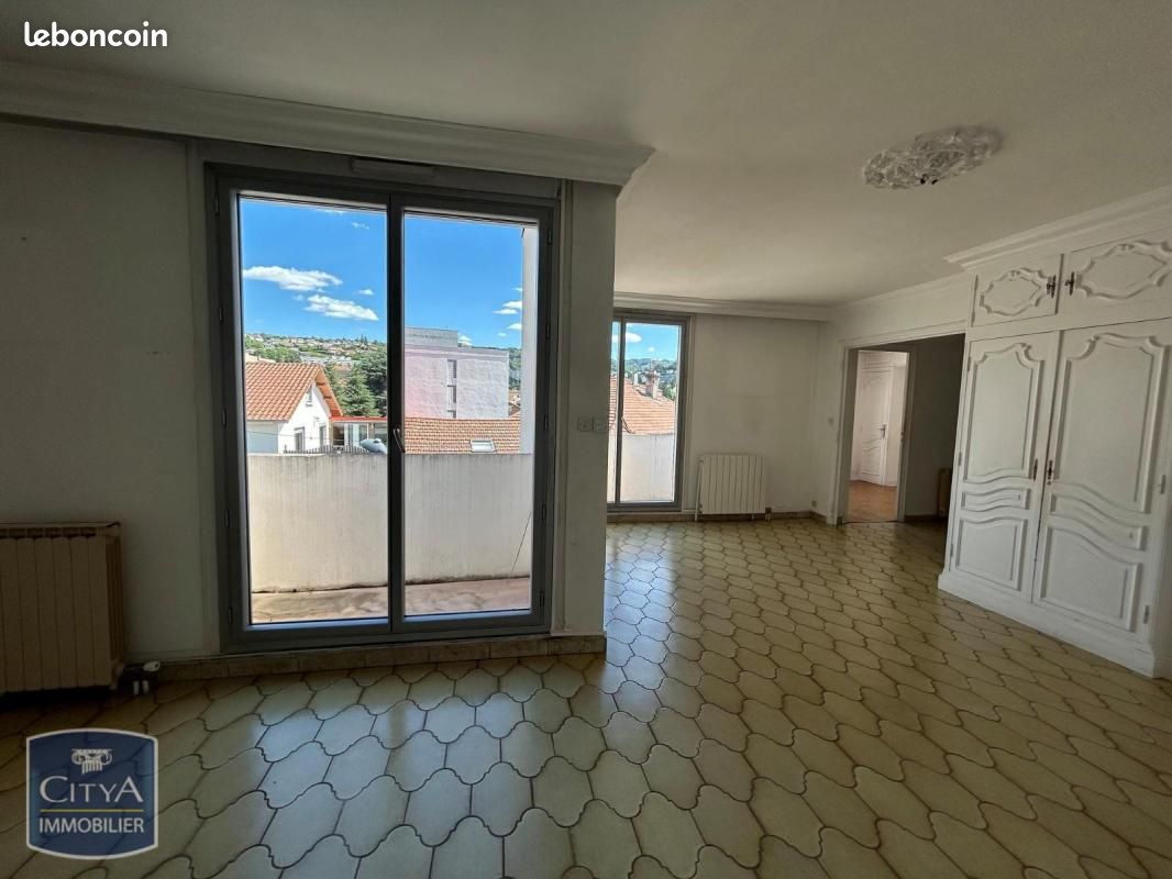 Appartement 2 pièces 57 m² · à Firminy · 57 m² · 530 €