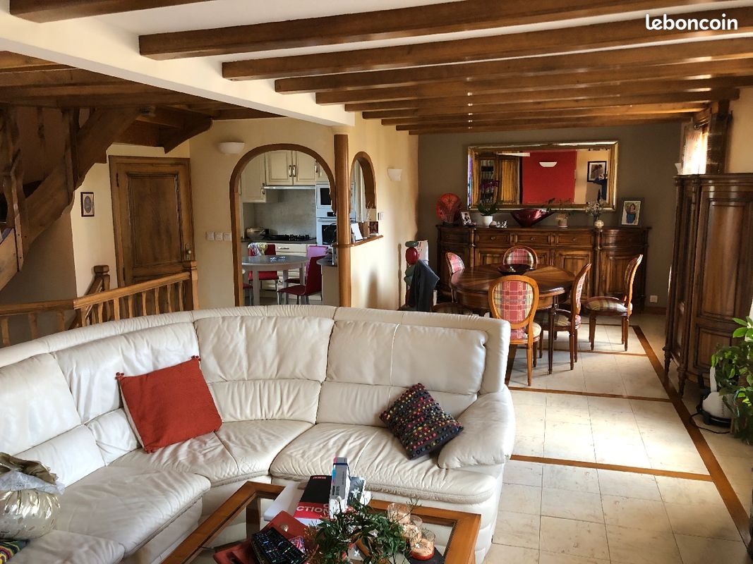 Maison agréable dans le bourg de Seilhac - Seilhac 19700 (image principale 0)