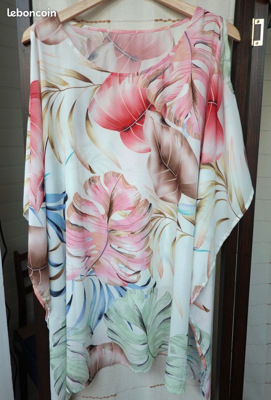 Tunique à fleurs - T. 48 - NEUVE (image 1)