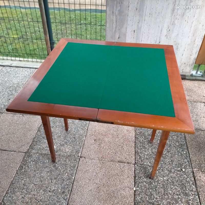 Table pour carte (image 2)