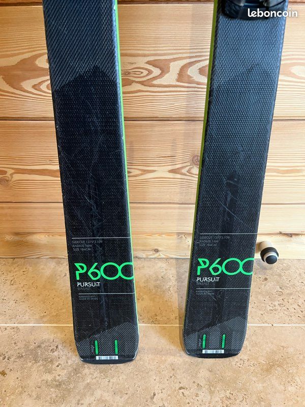 Ski Alpin Rossignol Pursuit 600 163cm + Fixations Look NX 12 + Bâtons - Matériel D'occasion Pour Homme