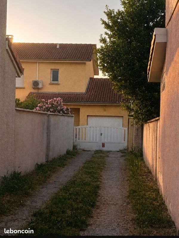 Maison 5 pièces 101 m² · à Vaulx-en-Velin · 101 m² · 357 000 €