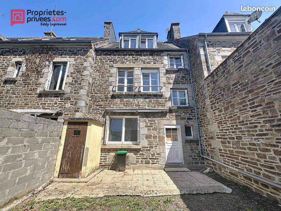 Maison 6 pièces 120 m² · à Sourdeval · 120 m² · 64 500 €