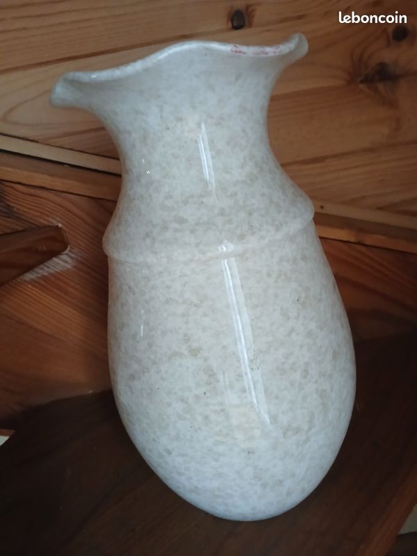 Grand vase fleurs sur ton beige (image 2)