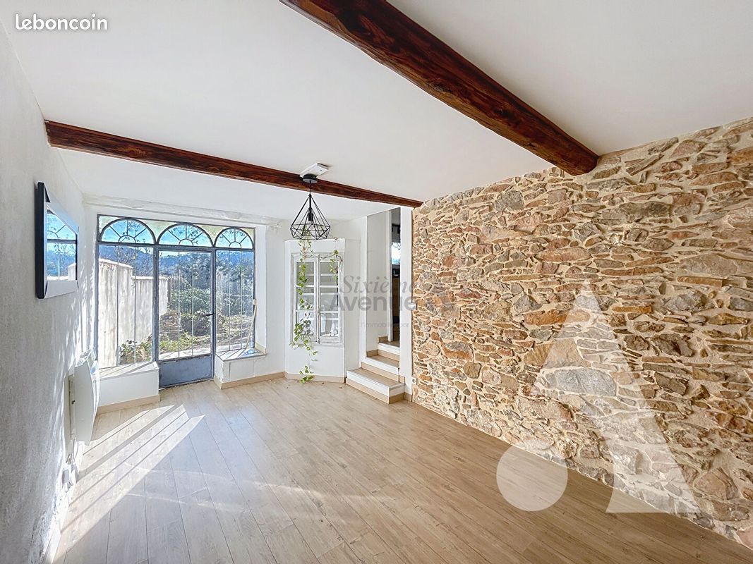 Maison 4 pièces 87 m² · à Saint-Cyr-sur-Mer · 87 m² · 449 000 €
