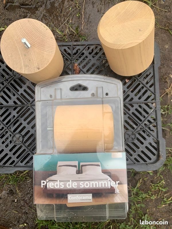 Pieds de sommier (image 1)