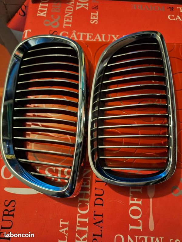 Calandre bmwe92 (image 1)