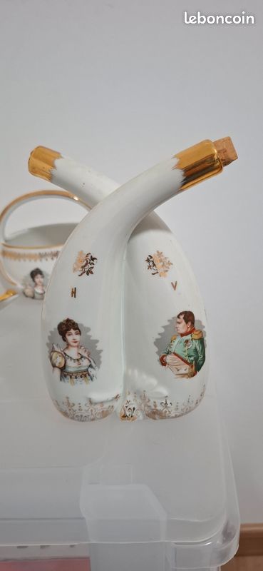 Ensemble porcelaine de Limoges – Créations F.D. – Décor Napoléon / Ajaccio – 4 pièces (image 7)