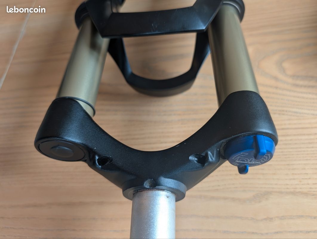 Fourche 26 Magura MO100T 100mm QR9mm - Équipements vélos