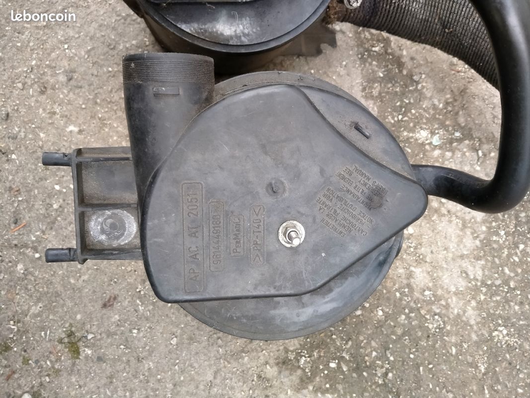 Couvercle de Boitier filtre a air peugeot 205 diesel (image 1)