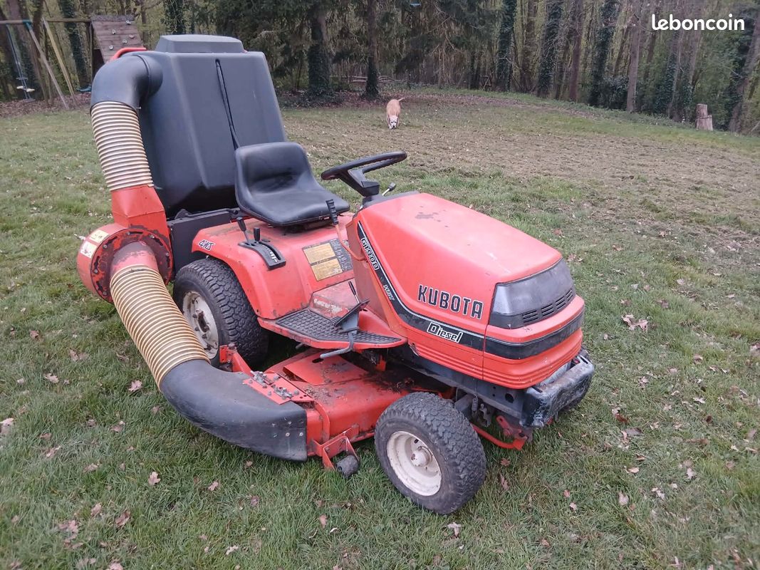 G1900 Tondeuse autoportée Kubota diesel G1900 Titre : Tondeuse autoportée ...