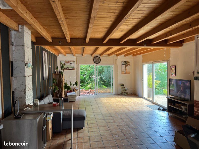 Maison 4 pièces 110 m² · à Montlieu-la-Garde · 110 m² · 165 000 €