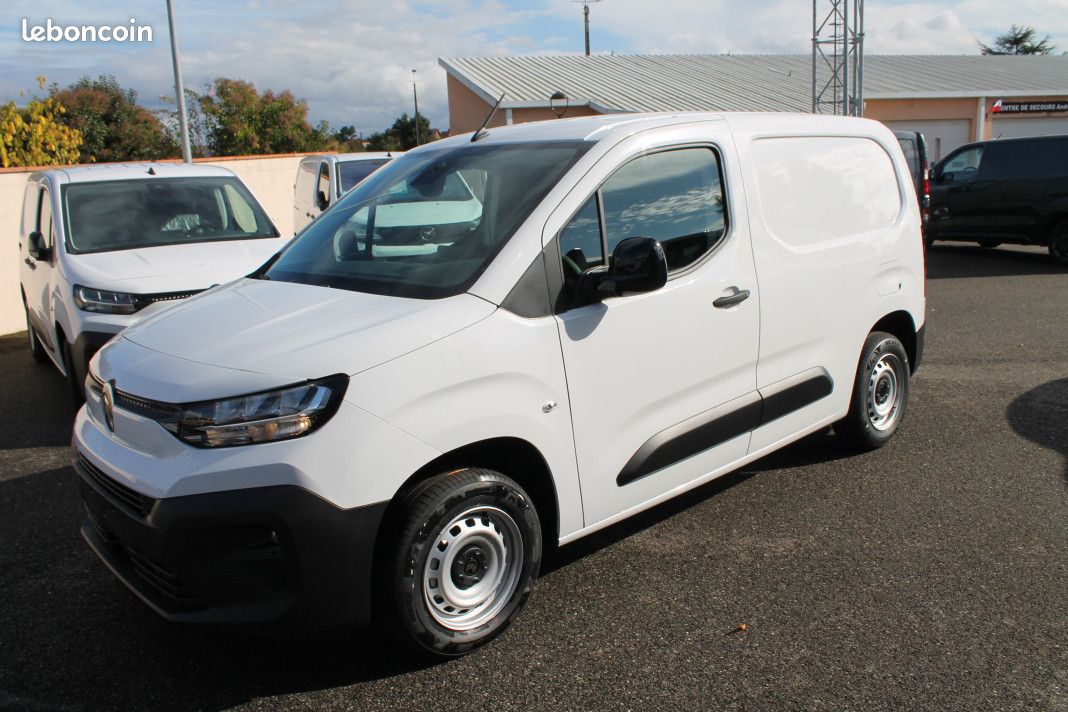 Citroën Berlingo III (2) Van Taille M 650KG Blue-HDI 100 S&S , Caméra de recul, Android auto, Cabine extenso sortie le 28/08/2025 , 10 Kilomètres - 17 000 hors taxe (image 1)