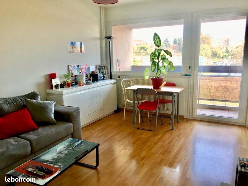Appartement 2 pièce(s) 48 m²à louer Annemasse