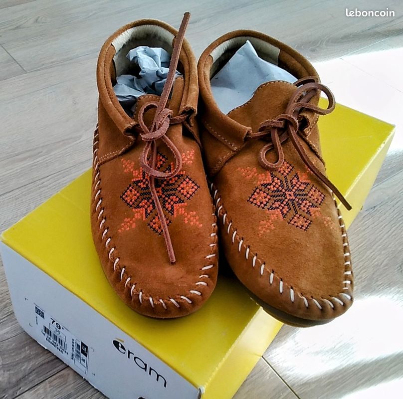 Mocassins neufs cuir Eram,Camel ,36 Chaussures