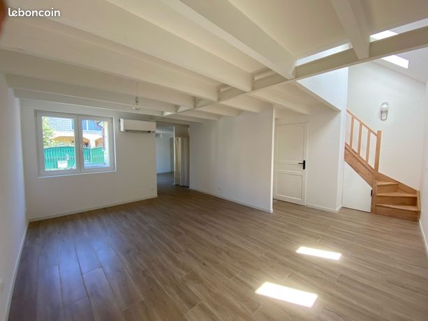 Maison de ville F3 - Calme et entièrement refaite à neuf