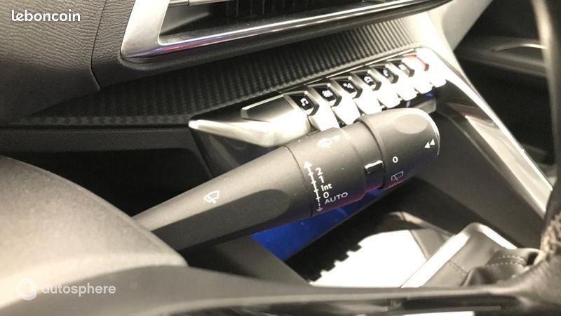 Peugeot 3008 1.2 PureTech 130ch Allure S&S (image 24)