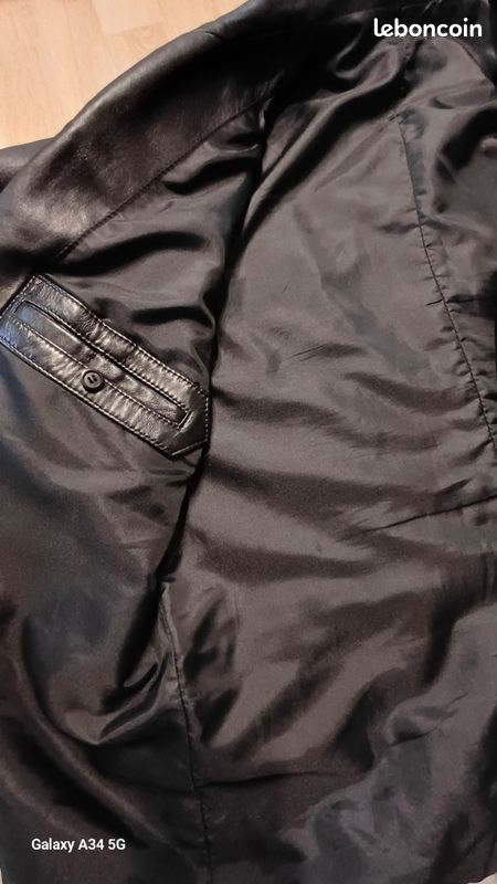 Comme des Garçons convoque Basquiat sur ses chemises