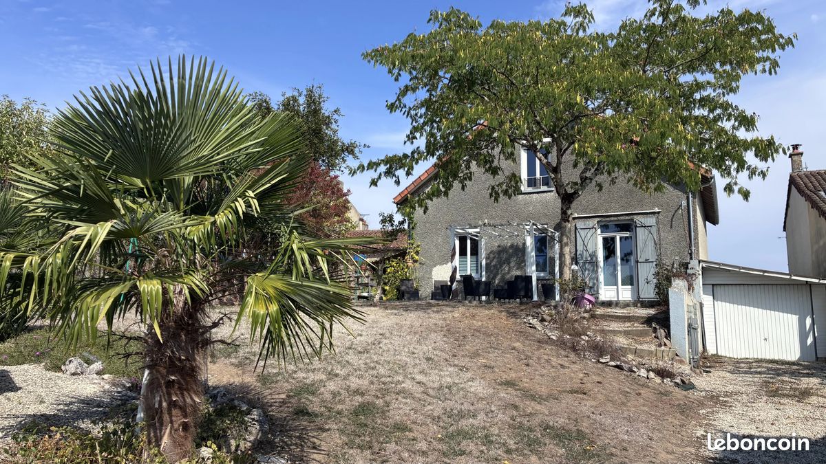 Maison 9 pièces 133 m² · à Availles-Limouzine · 133 m² · 143 640 €