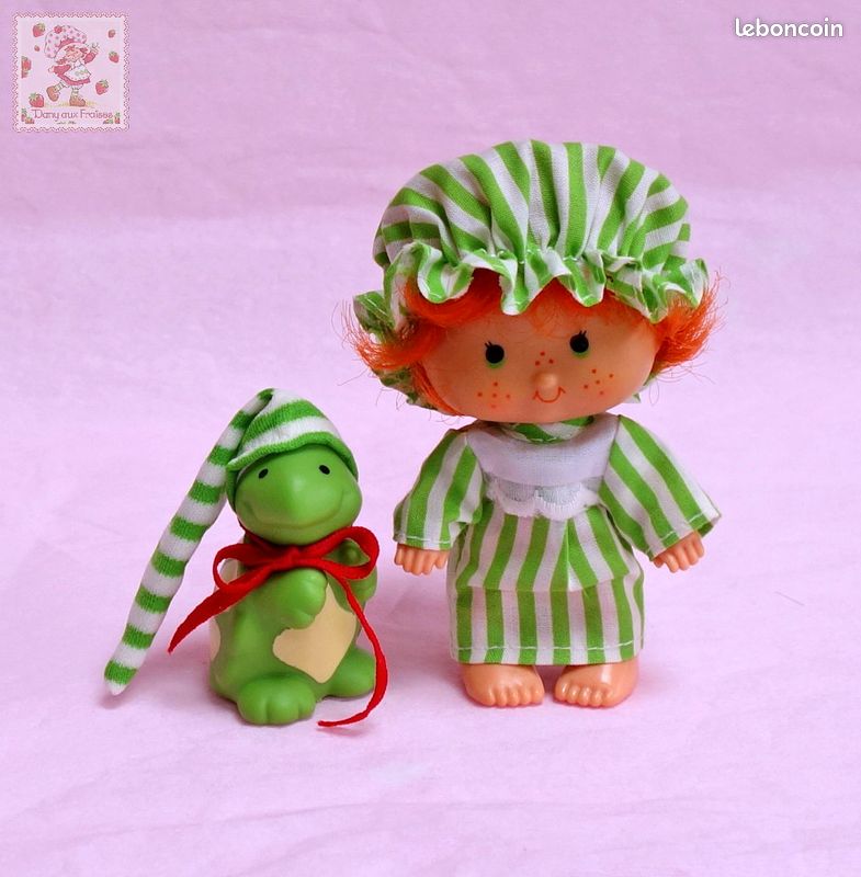 Poupées Charlotte Aux Fraises - Tenues Berry Good Nite & Berry Sweet - Kenner