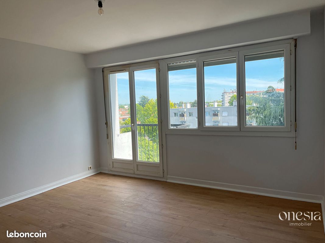 Appartement 4 pièces 68 m² · à Billère · 68 m² · 132 000 €