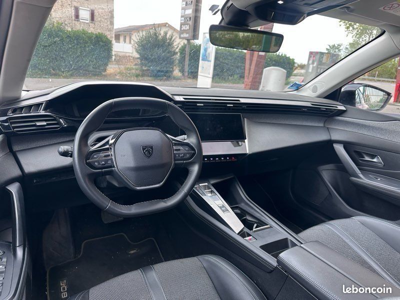 Peugeot 308 III BLUEHDI 130 cv EAT8 ALLURE BOÎTE AUTOMATIQUE 2022 SUIVI PEUGEOT LED CAMÉRA (image 11)