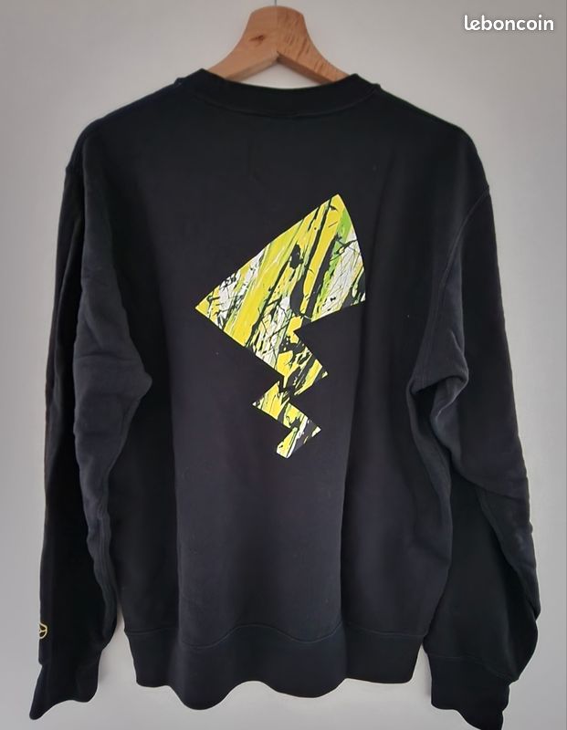 Lot t-shirt + pull Anime / Pop culture (image 2)