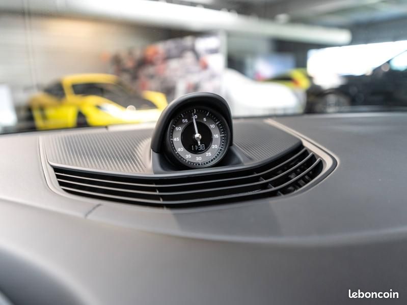 Porsche Taycan 435ch 4 avec batterie performance plus (image 29)