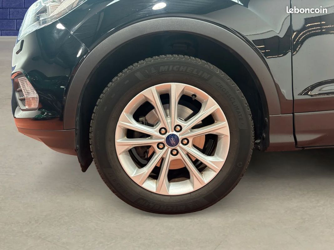FORD Kuga 1.5 150ch Titanium - 2019 - 82 000 km - Caméra de recul (image 16)