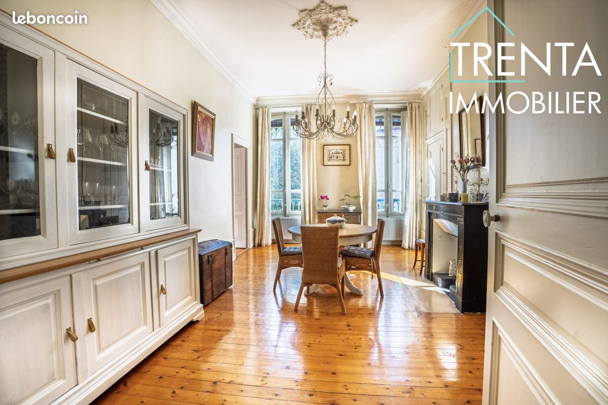 Appartement 6 pièces 162 m² · à Voiron · 162 m² · 319 000 €
