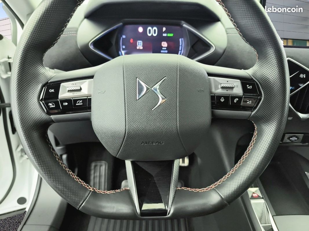 DS DS 3 E-Tense Performance Line+ (image 23)