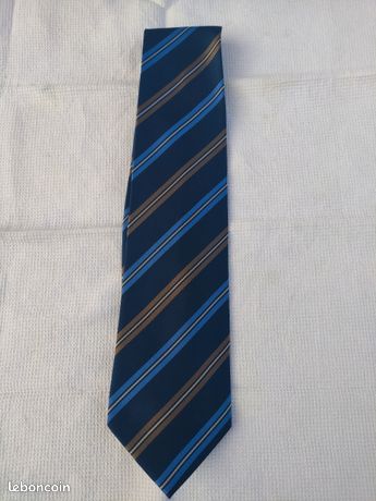 Cravate Homme Lands' End En Soie – Motif Carrés Bleu Marine – Cousue Main – USA